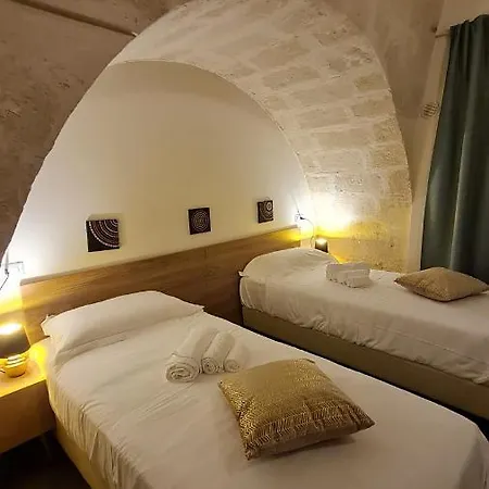 Πανσιόν Lithos *