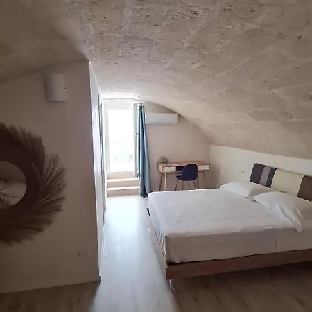 Lithos 4* Matera