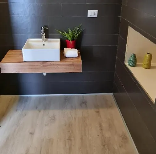 Lithos Affittacamere 4*